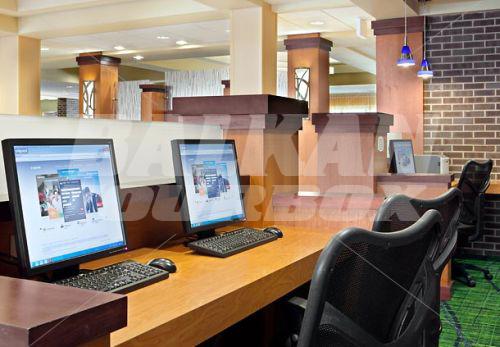 почивка в Fairfield Inn & Suites by Marriott Wichita Downtown