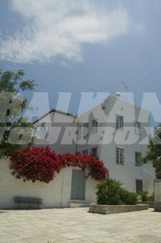 почивка в Miranda Hotel Hydra