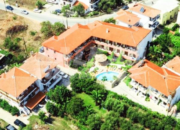 почивка в  Zeus Hotel