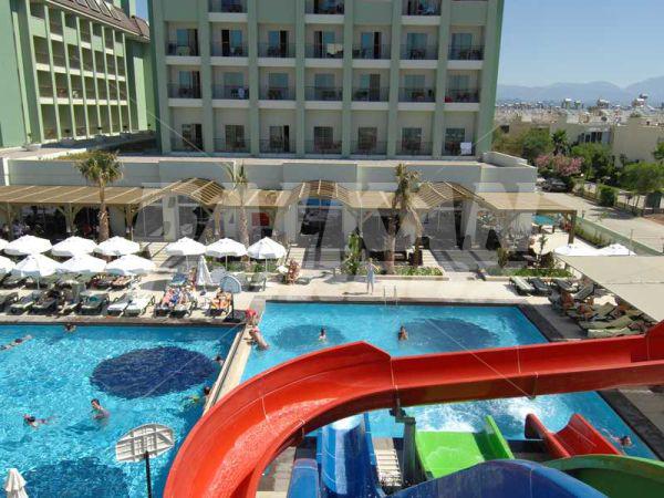 почивка в Club Hotel Vera Mare