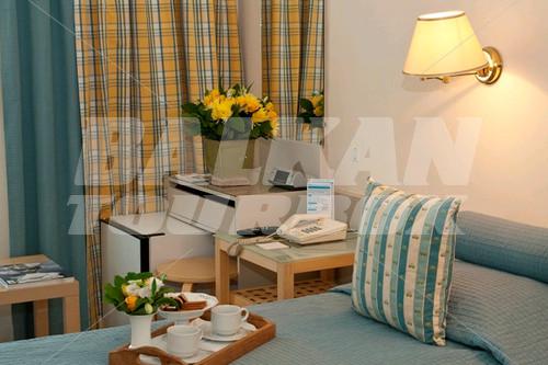 почивка в  The Park Hotel Pireaus