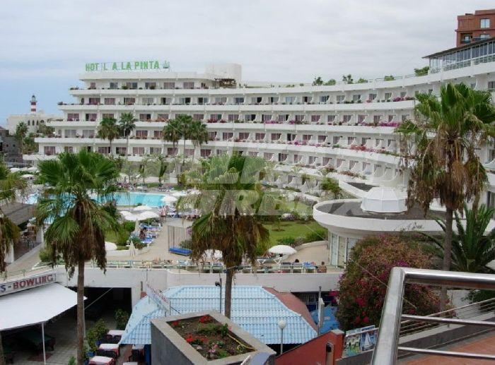 holiday in Hovima La Pinta