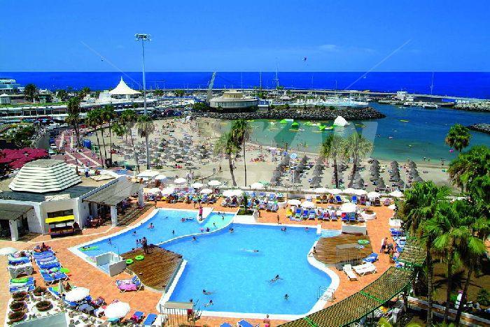 holiday in Hovima La Pinta