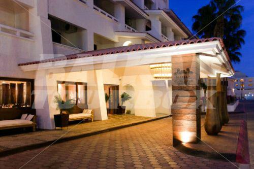 почивка в Bahia Hotel and Beach Club