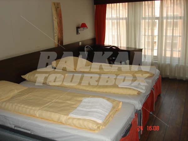 holiday in Damrak Inn