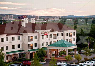 почивка в Courtyard by Marriott Colorado Springs South