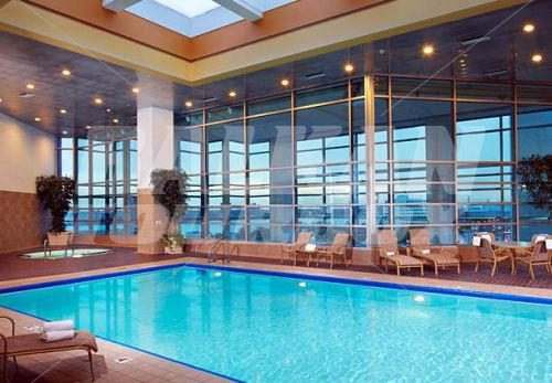 почивка в Courtyard by Marriott Detroit Downtown