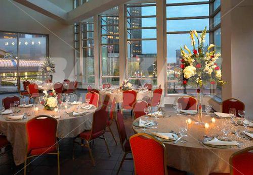 почивка в Courtyard by Marriott Detroit Downtown