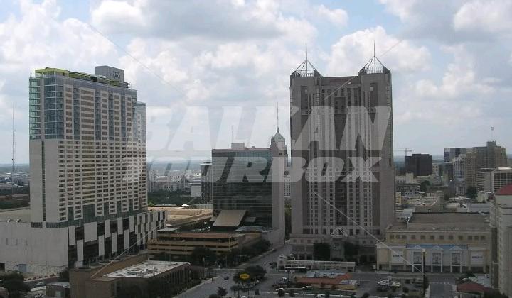 почивка в  San Antonio Marriott Rivercenter