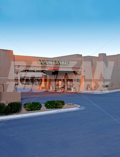 почивка в Courtyard by Marriott Santa Fe