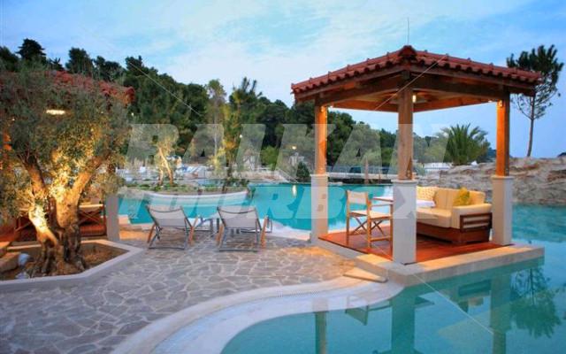 holiday in Amfora