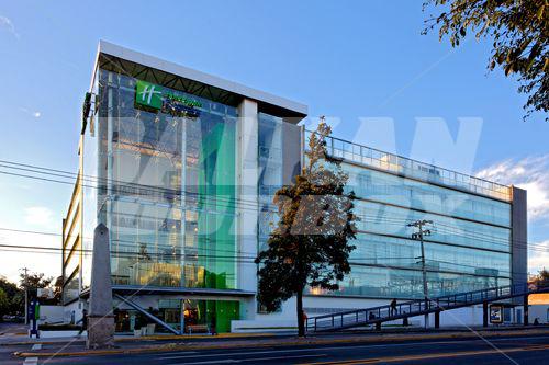 почивка в Holiday Inn Express Guadalajara Expo