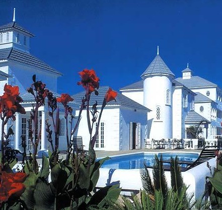 holiday in Half Moon