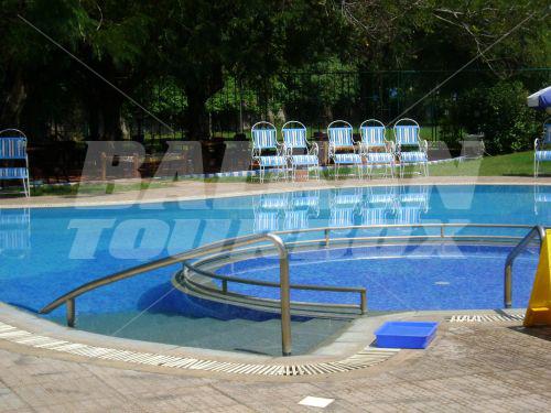 holiday in Fortune Pandiyan