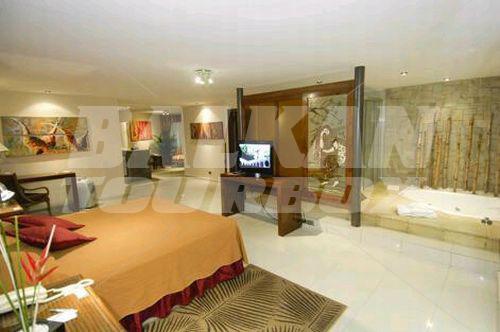 holiday in Camino Real
