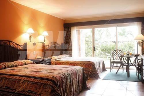 holiday in Camino Real