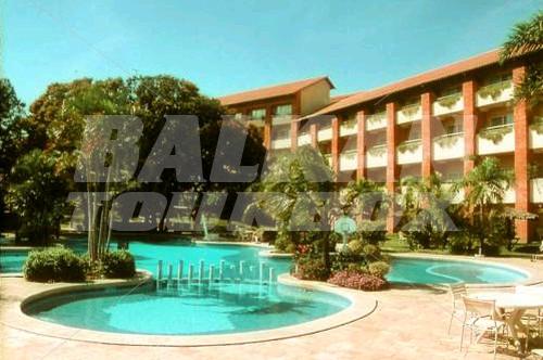 holiday in Camino Real