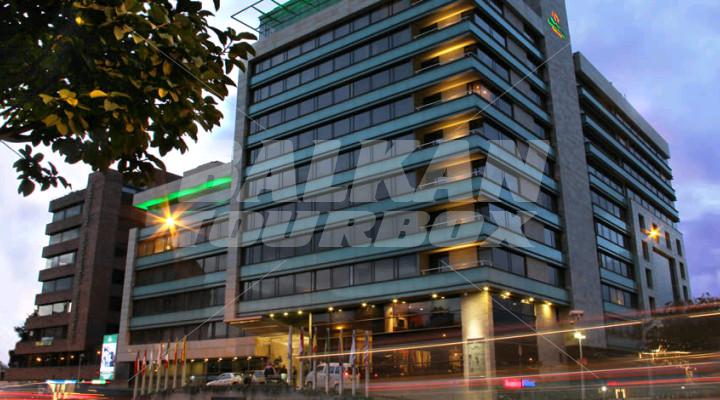 holiday in  Bogota Plaza Summit