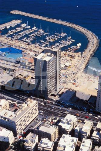 holiday in Leonardo Plaza Tel Aviv