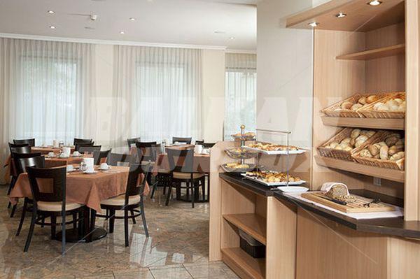 holiday in Lucia Hotel