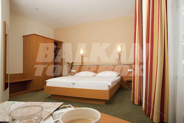 holiday in Lucia Hotel