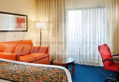 почивка в Courtyard by Marriott Dallas LBJ at Josey