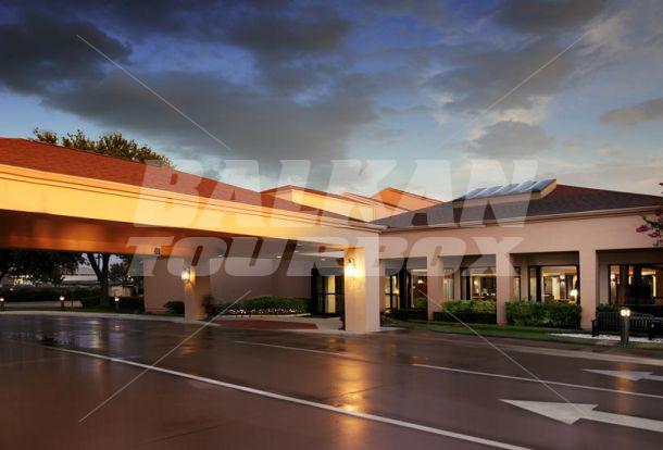 почивка в  Courtyard by Marriott Dallas LBJ at Josey