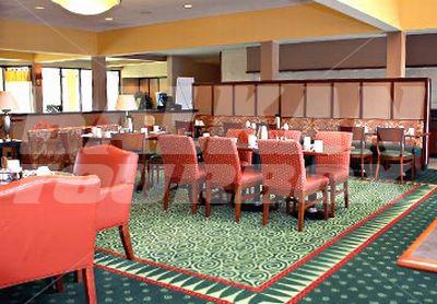 почивка в Courtyard by Marriott Dallas LBJ at Josey