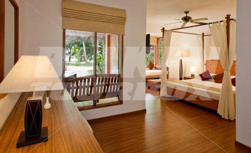 почивка в Kuramathi Island Resort
