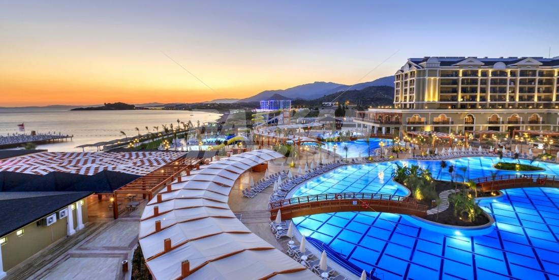 holiday in Sunis Efes Royal Palace