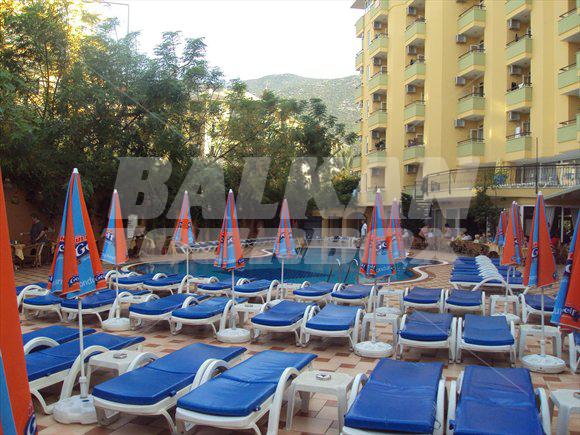 holiday in Kleopatra Dreams Beach