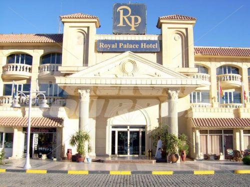 holiday in Royal Palace