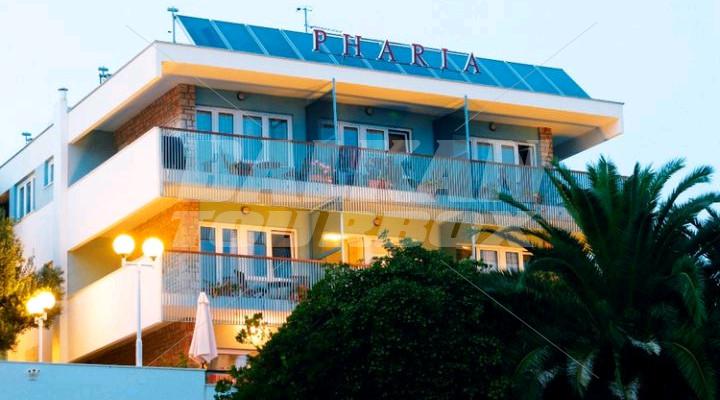 почивка в  Aparthotel Pharia
