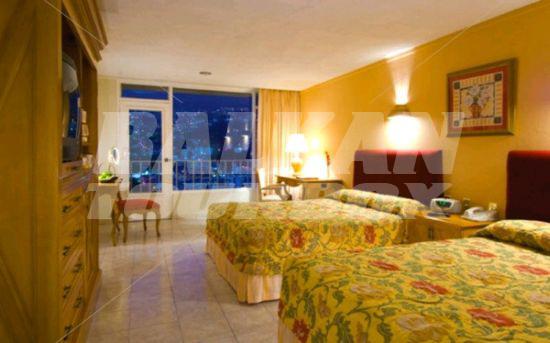почивка в Avalon Excalibur Acapulco