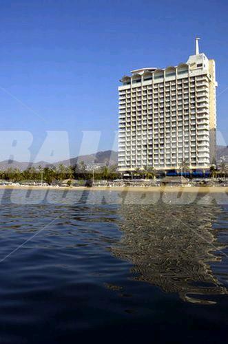 почивка в Avalon Excalibur Acapulco