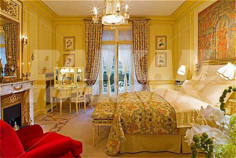 почивка в Ritz Paris