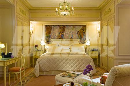 почивка в Ritz Paris