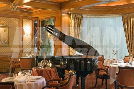 почивка в Ritz Paris