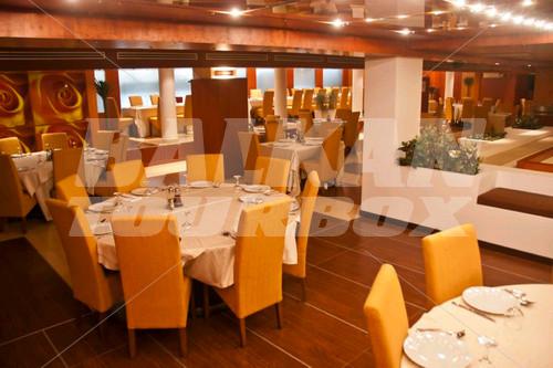 holiday in Vlora International