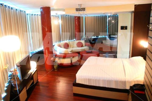 holiday in Vlora International