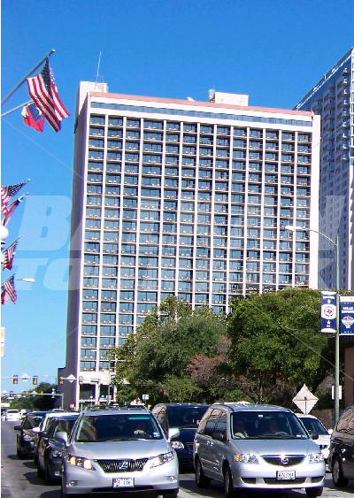 почивка в San Antonio Marriott Riverwalk