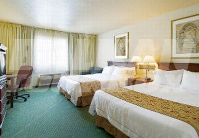 почивка в Courtyard by Marriott Modesto