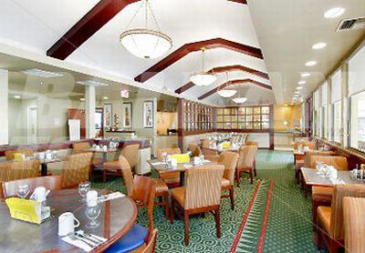 почивка в Courtyard by Marriott Modesto