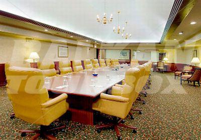 почивка в Courtyard by Marriott Modesto