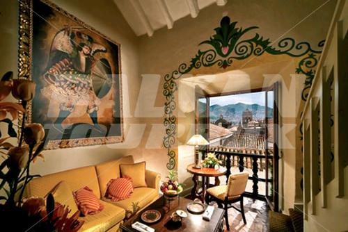почивка в Monasterio Cuzco