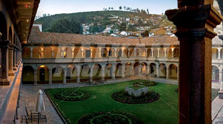 почивка в  Monasterio Cuzco