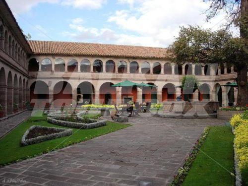 почивка в Monasterio Cuzco