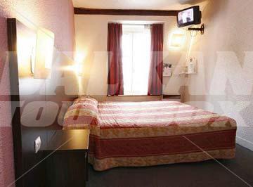 holiday in Kyriad Porte d Orleans