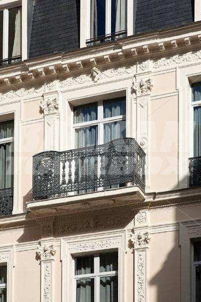 почивка в Timhotel Opéra Blanche Fontaine