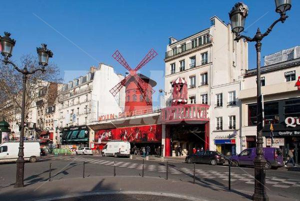 почивка в Timhotel Opéra Blanche Fontaine